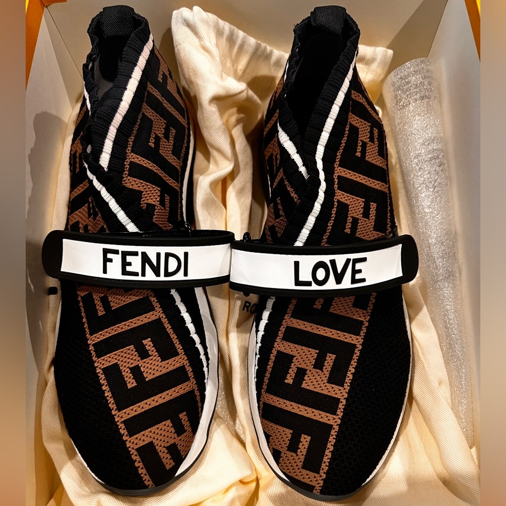 Fendi Slip-On Knit Sneakers (Like New)